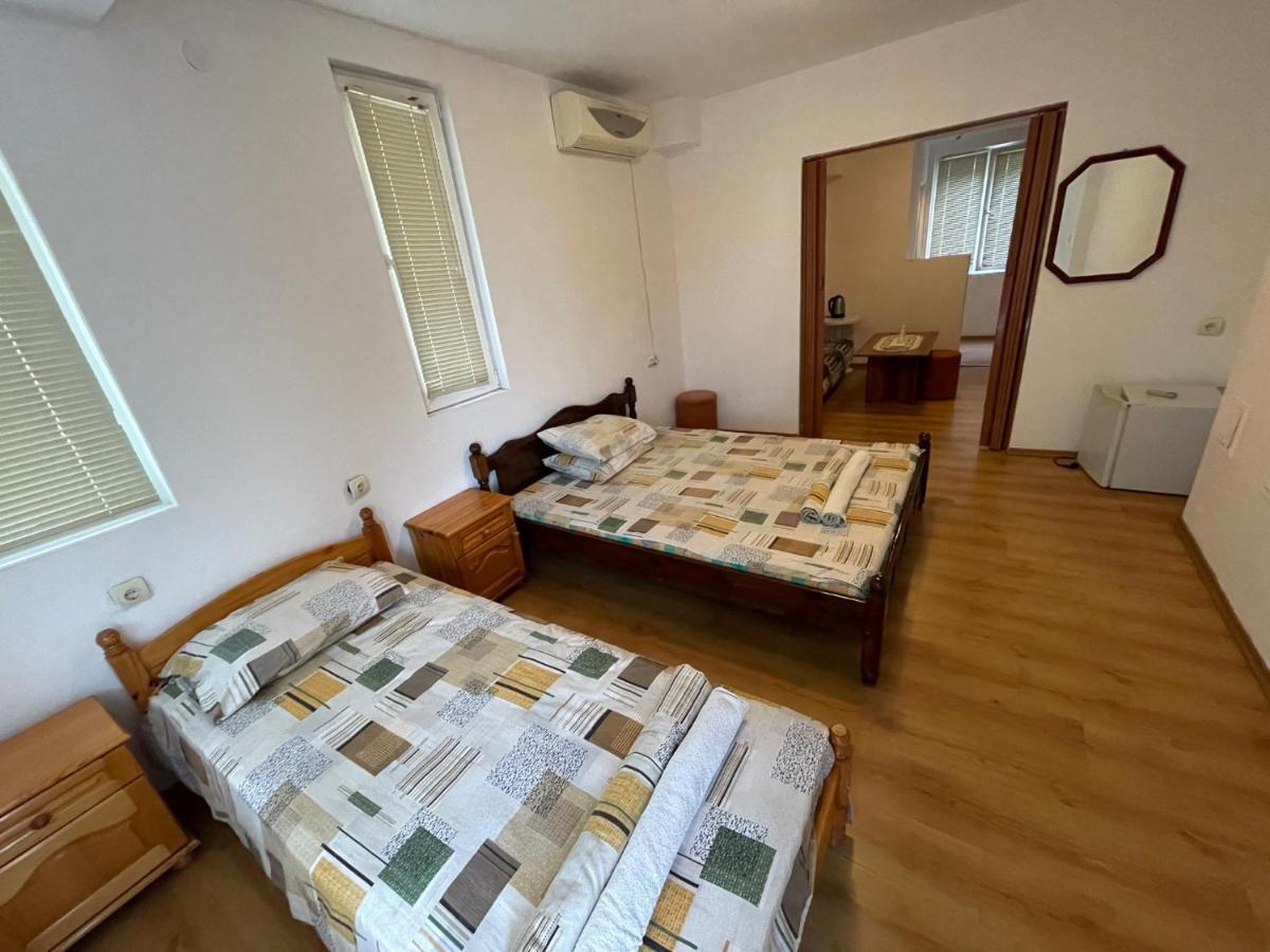 Orange House Hotel Sozopol Exterior photo